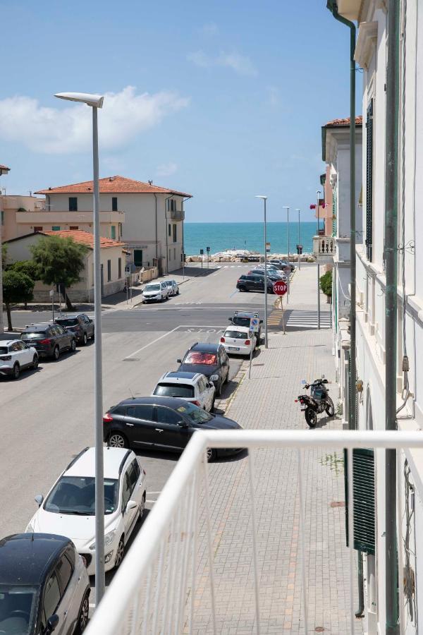 Stile Liberty A * Marina Di Pisa
