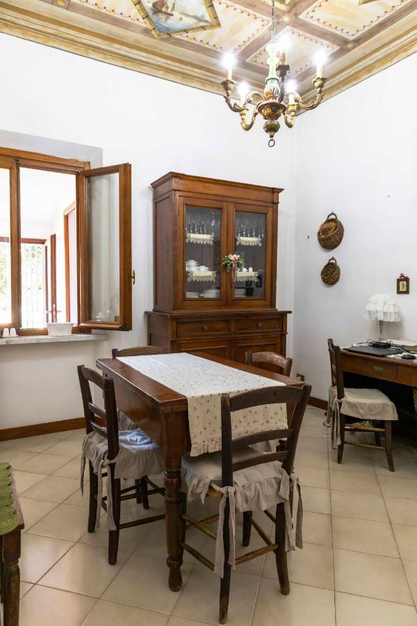 Villa Stile Liberty A Marina Di Pisa
